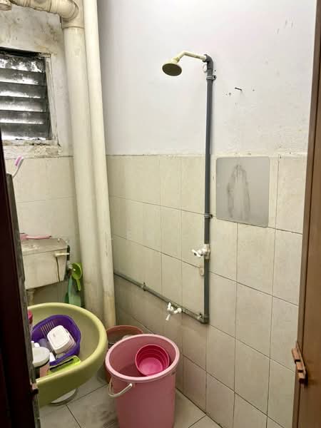 Apartment for Sale at Golden Villa - Alex Lee - Bathroom - PropertyGuru.com.my