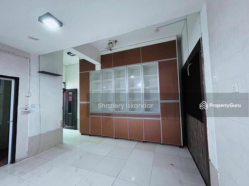 Jalan Tiang Seri @ Bukit Jelutong untuk Untuk Dijual - RM 1,100,000, Mac 2026 - PropertyGuru.com.my