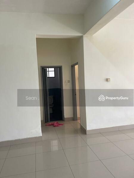 For Rent - Flora Green
