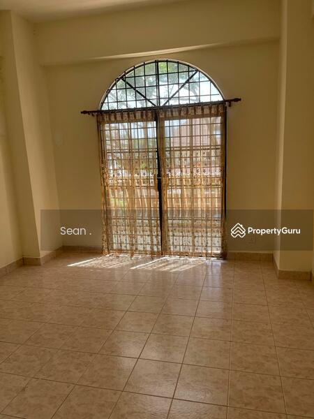 For Rent - Flora Green