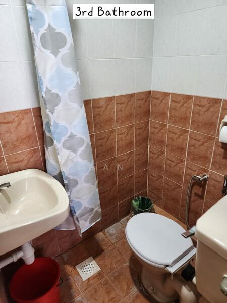 For Rent - Flora Green