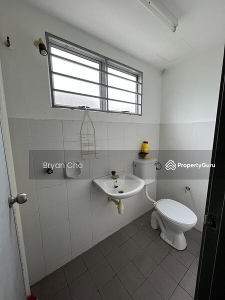 For Sale - [100% Loan | Low Deposit] 3 Storey Townhouse Taman saujana palma Taman Jenaris kajang