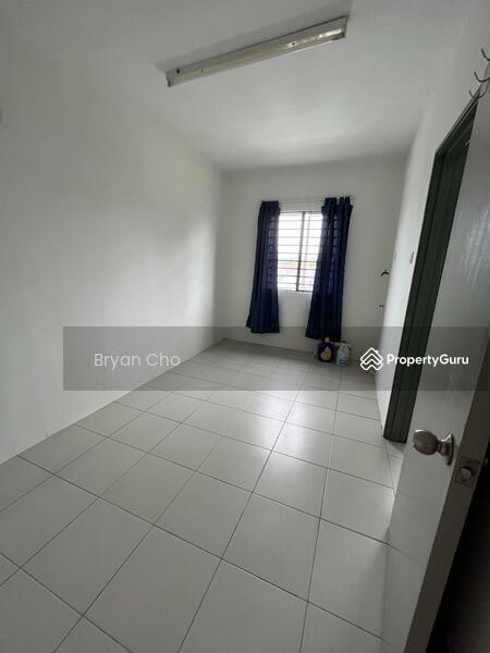 For Sale - [100% Loan | Low Deposit] 3 Storey Townhouse Taman saujana palma Taman Jenaris kajang