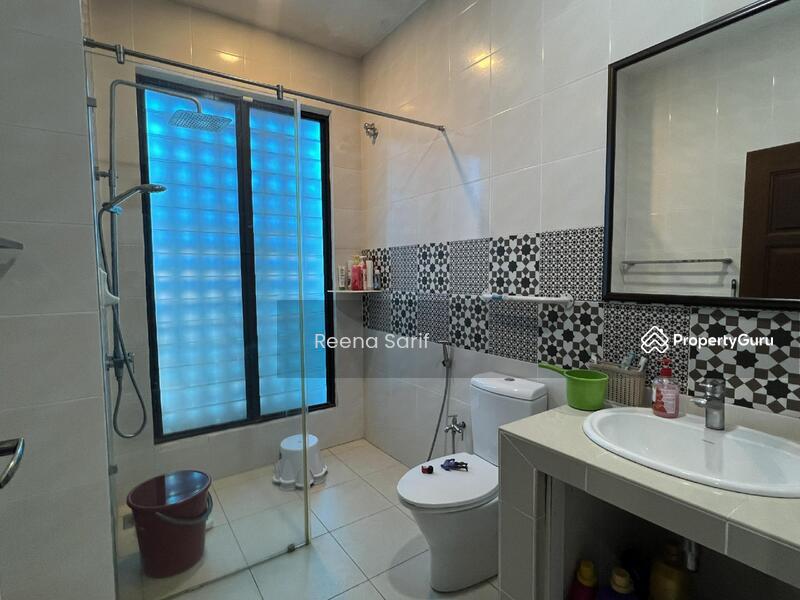 For Sale - 2 Storey Bungalow D'Kayangan Seksyen 13 Shah Alam