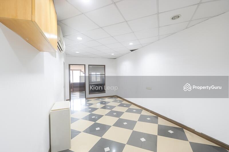 Untuk Disewa - 2nd Floor Office Space Balakong Taming Permai Juta mines