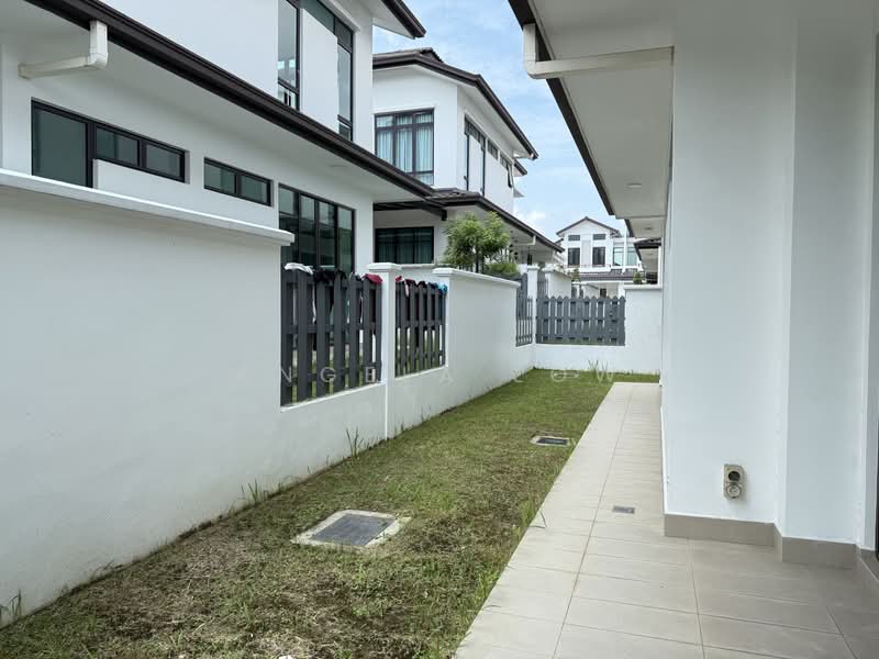 Semi-Detached House for Sale in Eco Majestic (Semenyih) - Angela Low - PropertyGuru.com.my