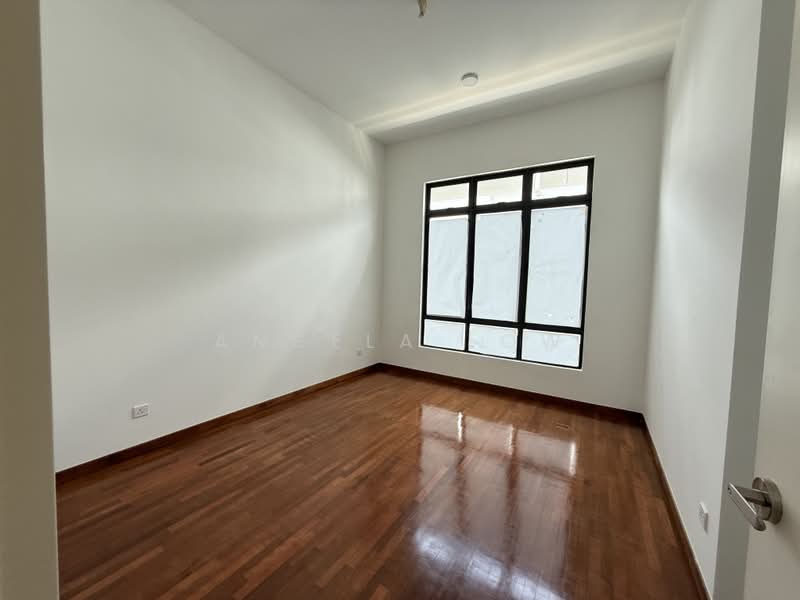 Semi-Detached House for Sale in Eco Majestic (Semenyih) - Angela Low - PropertyGuru.com.my