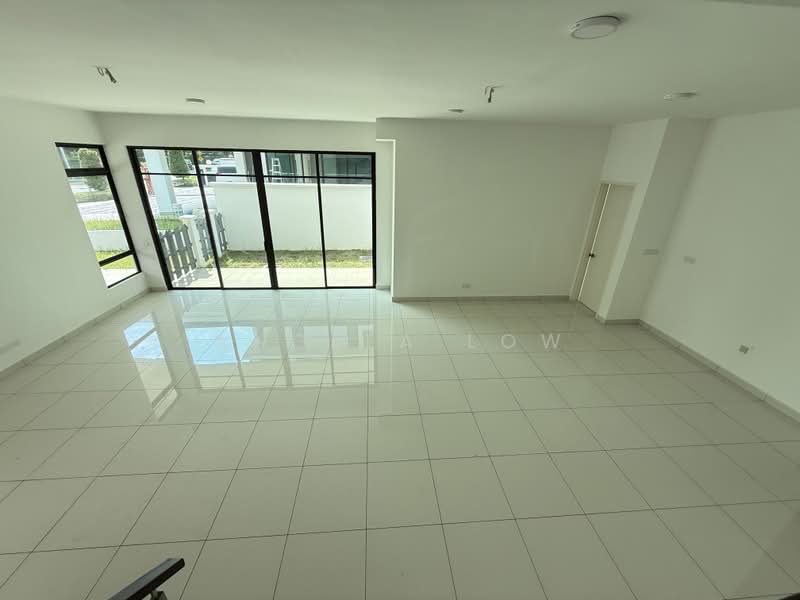 Semi-Detached House for Sale in Eco Majestic (Semenyih) - Angela Low - PropertyGuru.com.my