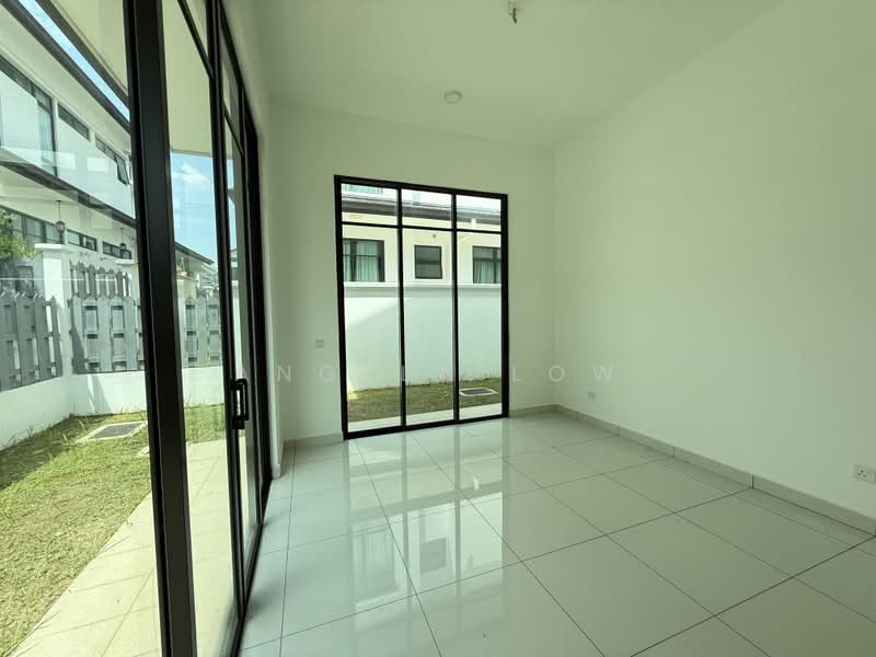 Semi-Detached House for Sale in Eco Majestic (Semenyih) - Angela Low - PropertyGuru.com.my