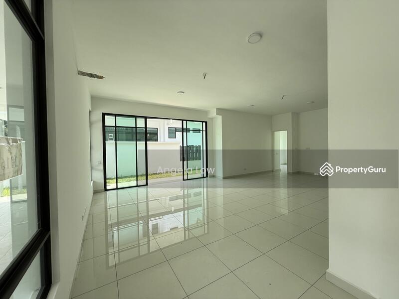Semi-Detached House for Sale in Eco Majestic (Semenyih) - Angela Low - PropertyGuru.com.my