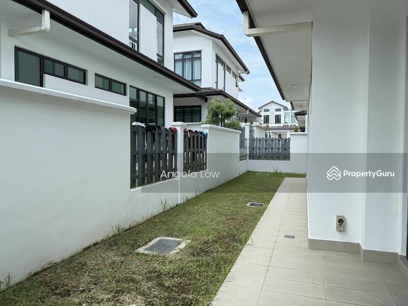 Semi-Detached House for Sale in Eco Majestic (Semenyih) - Angela Low - PropertyGuru.com.my