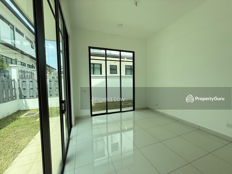 Semi-Detached House for Sale in Eco Majestic (Semenyih) - Angela Low - PropertyGuru.com.my