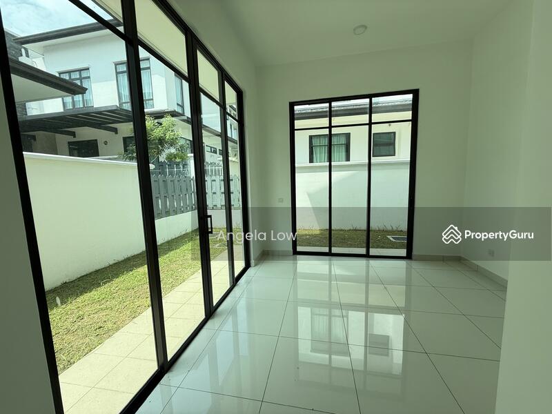 Semi-Detached House for Sale in Eco Majestic (Semenyih) - Angela Low - PropertyGuru.com.my