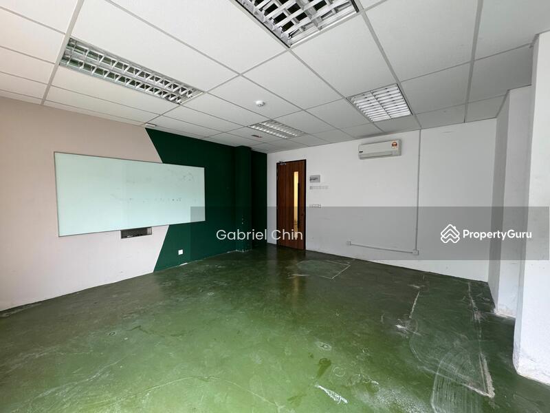 For Sale - Batu Caves, SBC, Industri Batu Caves (3 Storey Semi-D) with Lift