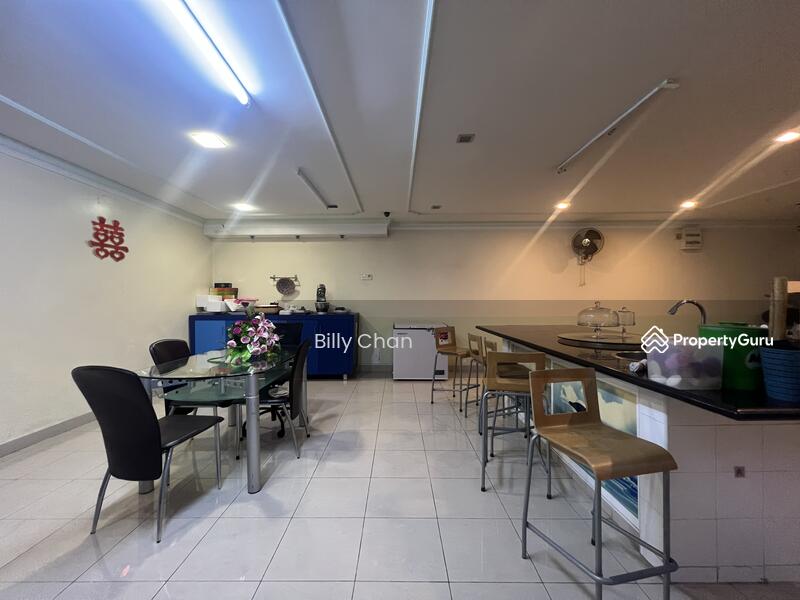 Untuk Dijual - Pinggiran Bukit Segar