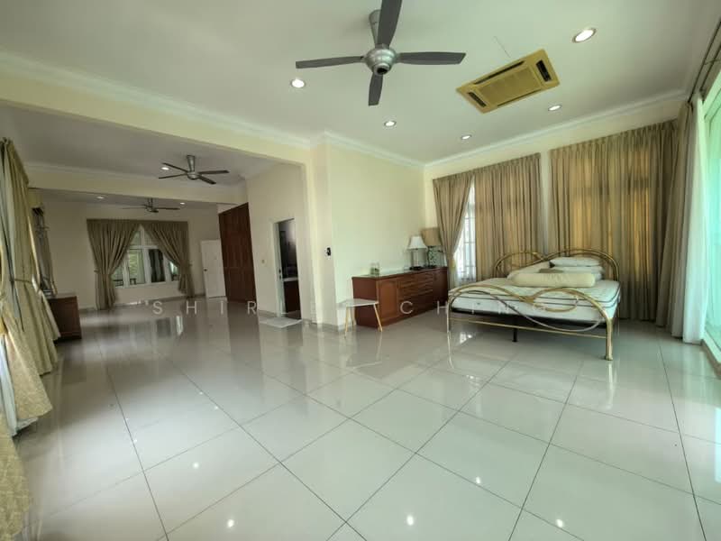 Bungalow for Sale in Taman Stulang Laut (Johor Bahru) - Shirley Ching - Bedroom - PropertyGuru.com.my