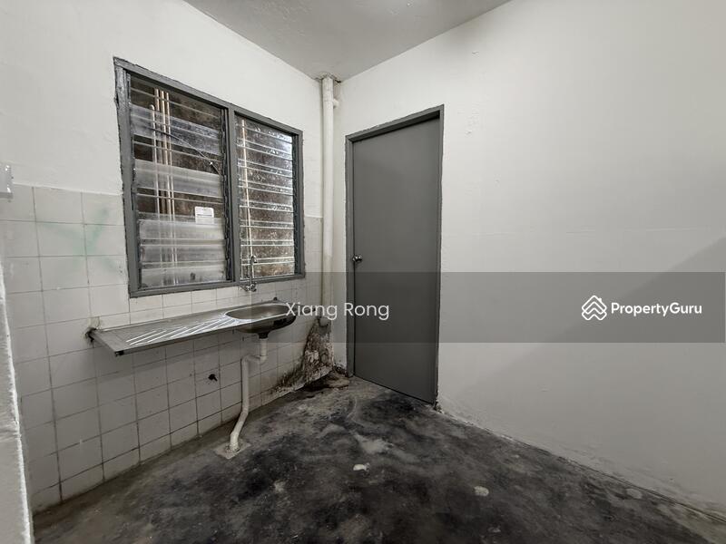 Untuk Dijual - Seri Kembangan Apartment