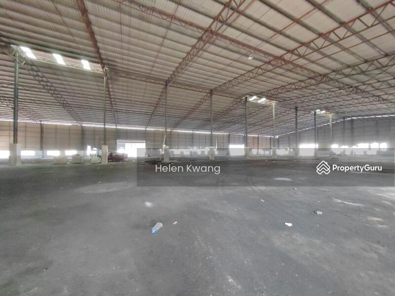 Untuk Disewa - Shah Alam, Selangor Detached Factory with Loading Bays