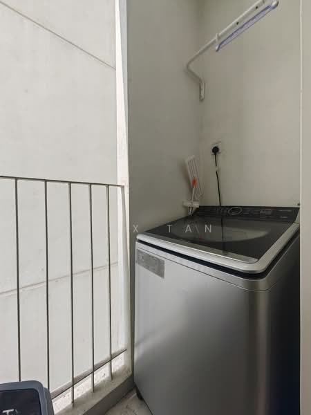 Servis Apartment untuk Disewa di Tropicana Gardens - Max Tan - Balcony - PropertyGuru.com.my