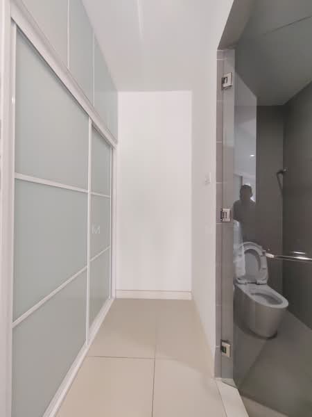 Servis Apartment untuk Disewa di Tropicana Gardens - Max Tan - Corridor - PropertyGuru.com.my