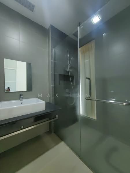 Servis Apartment untuk Disewa di Tropicana Gardens - Max Tan - Bathroom - PropertyGuru.com.my