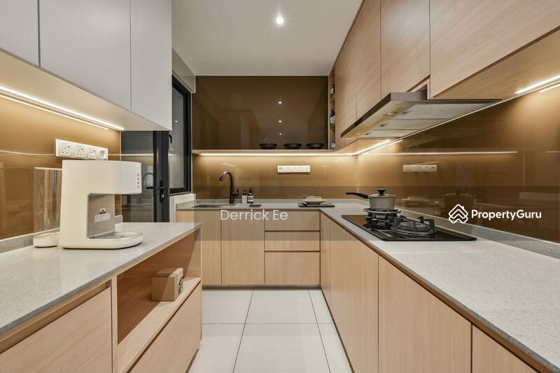 For Sale - Seksyen 15 Shah Alam Low Density @ 2R/3R Fully furnished from RM360K