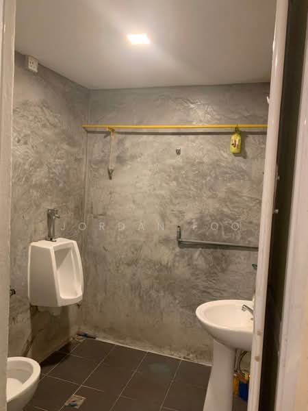 Shop for Sale in Taman Barat (Pulau Tikus) - Jordan Foo - Bathroom - PropertyGuru.com.my