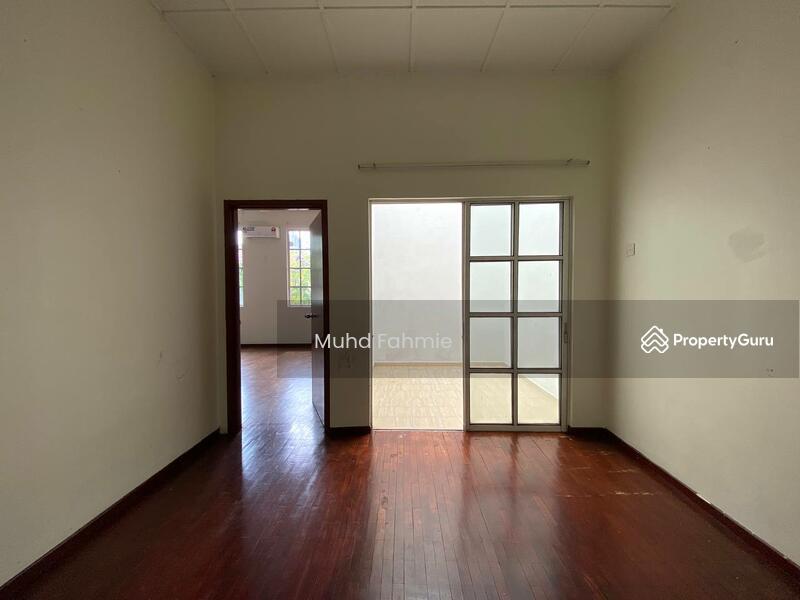Villa Damansara, Seksyen 4, Kota Damansara