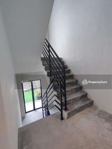 Untuk Dijual - New Semi-D Factory with tenanted Guarantee Return
