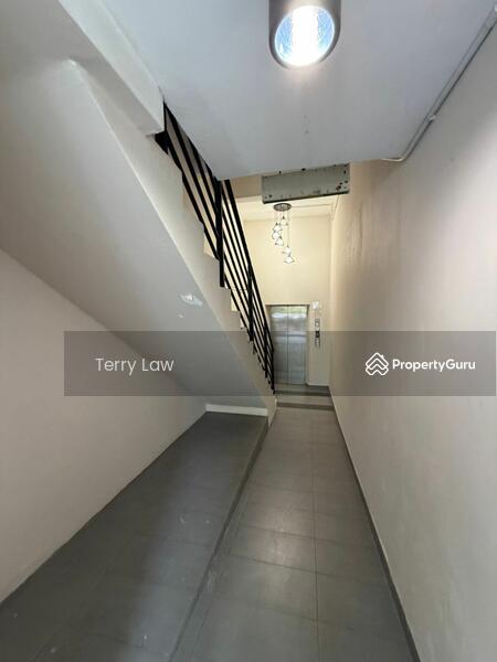 For Sale - Shop-office at SS3