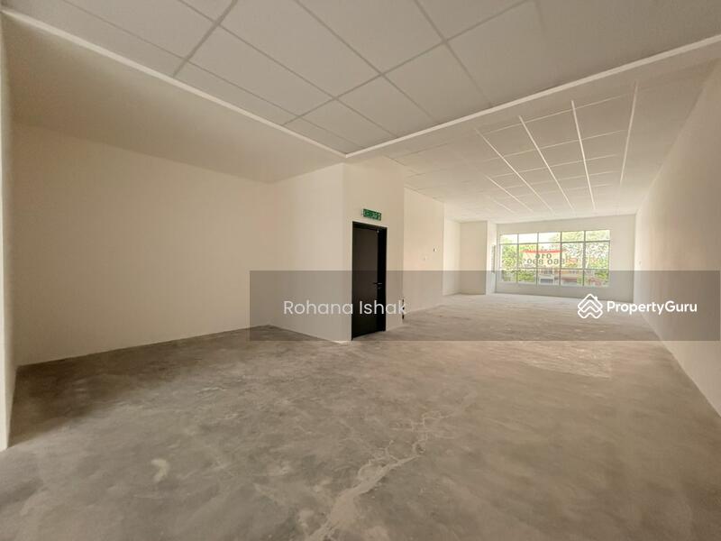 For Rent - SHOPLOT level 1 SURIA SQUARE Alam Suria Puncak Alam - FACING MAIN ROAD - PARKING BANYAK