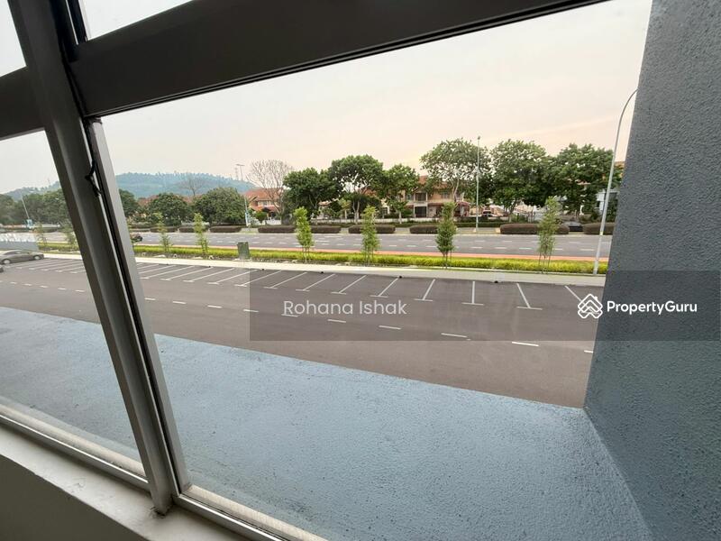 For Rent - SHOPLOT level 1 SURIA SQUARE Alam Suria Puncak Alam - FACING MAIN ROAD - PARKING BANYAK