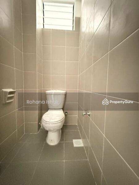 For Rent - SHOPLOT level 1 SURIA SQUARE Alam Suria Puncak Alam - FACING MAIN ROAD - PARKING BANYAK