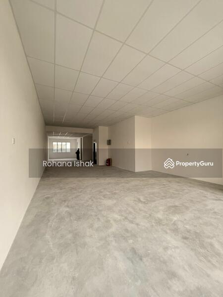 For Rent - SHOPLOT level 1 SURIA SQUARE Alam Suria Puncak Alam - FACING MAIN ROAD - PARKING BANYAK