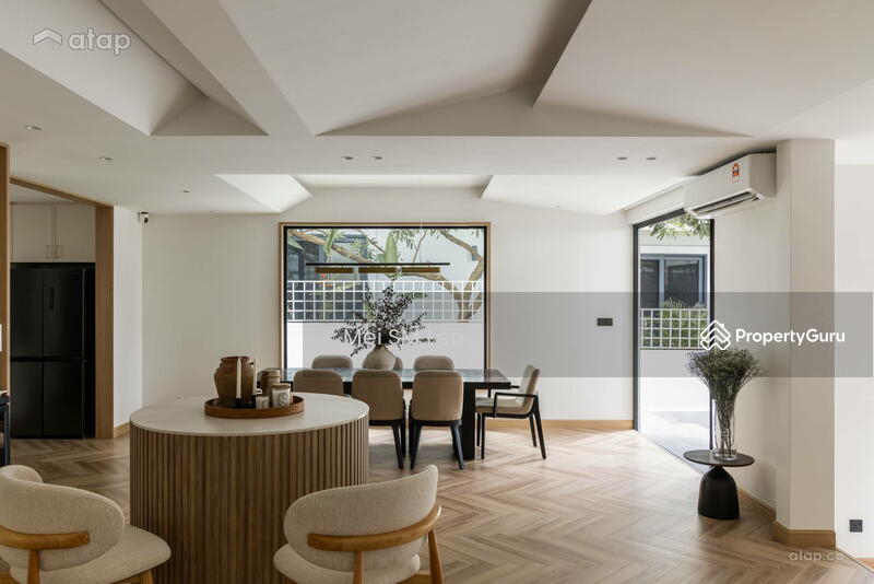 Taman Seri Belimbing, Seri Kembangan Dining Room
