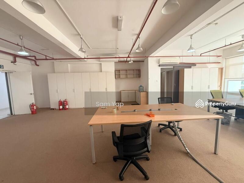 For Rent - Oasis Square