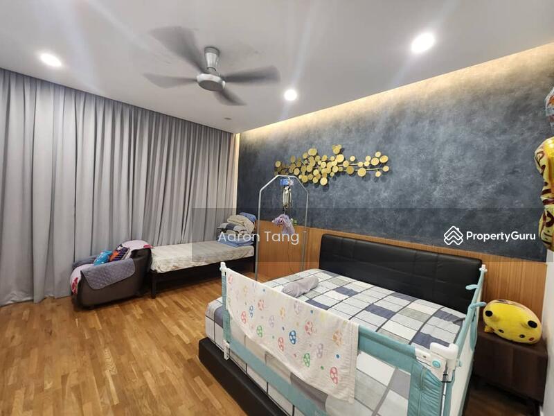 For Sale - The Airie