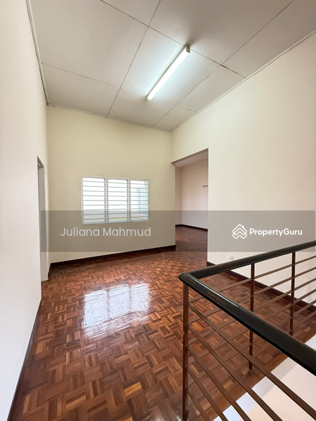 2-storey Terraced House for Sale in Denai Alam (Shah Alam) - Juliana Mahmud - PropertyGuru.com.my