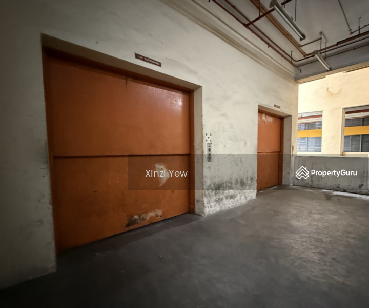 Untuk Disewa - Kepong Segambut Warehouse for Rent 40ft container easy access dock levellers cargo lifts