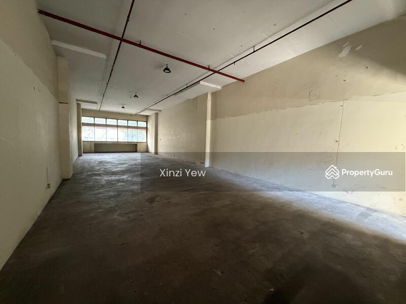 Untuk Disewa - Kepong Segambut Warehouse for Rent 40ft container easy access dock levellers cargo lifts