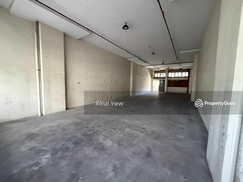 Untuk Disewa - Kepong Segambut Warehouse for Rent 40ft container easy access dock levellers cargo lifts