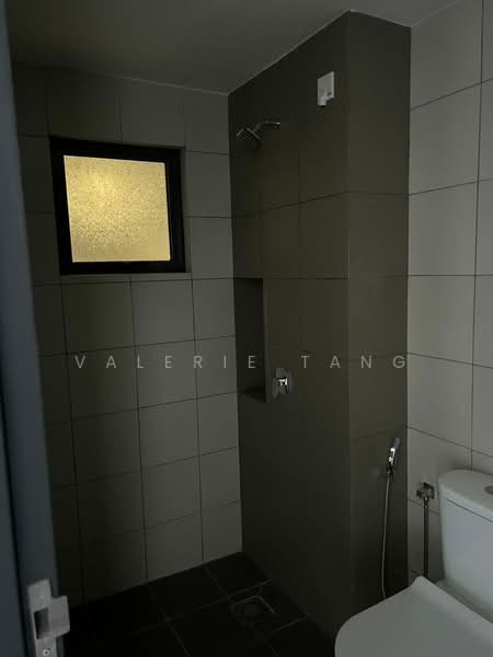 Service Residence for Sale at D'Quince Residences - Valerie Tang - Bathroom - PropertyGuru.com.my