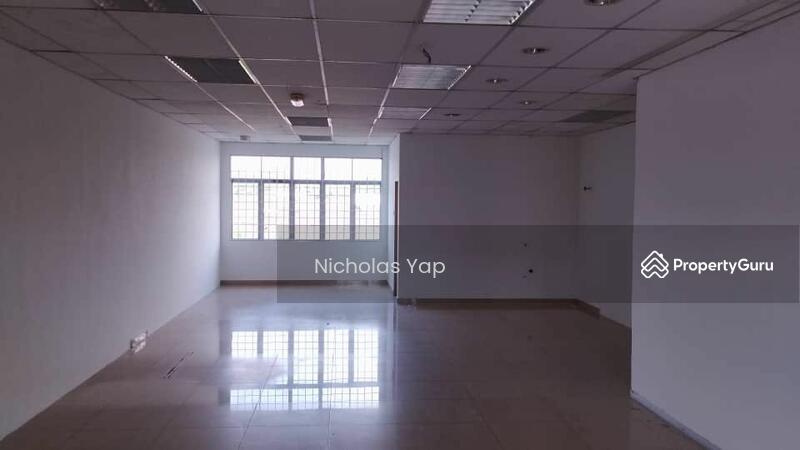 For Rent - Ground floor shop Facing Mainroad @ jln besar susur 1 seri Kembangan