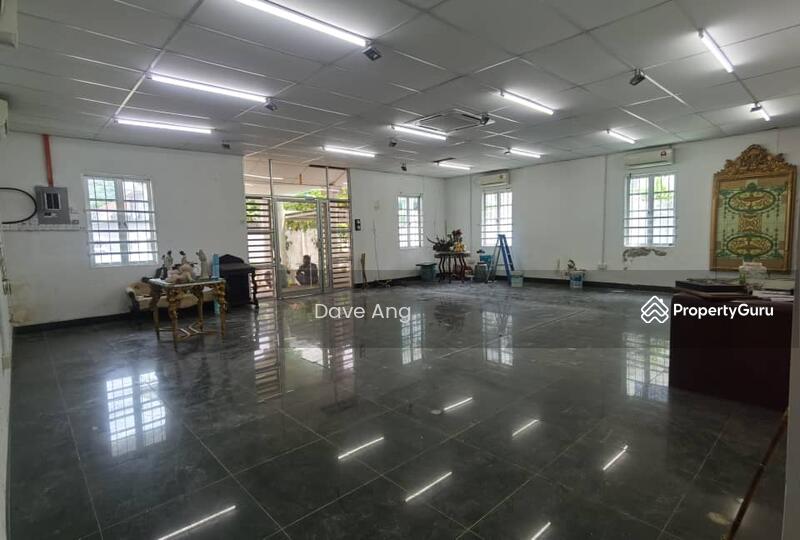 For Rent - Bungalow,Build up 3350sf,Land Area 8835sf@Ayer Itam