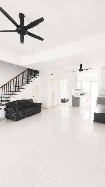 Rumah Teres 2 Tingkat untuk Disewa di Eco Forest (Semenyih) - CK Law - Living Room - PropertyGuru.com.my