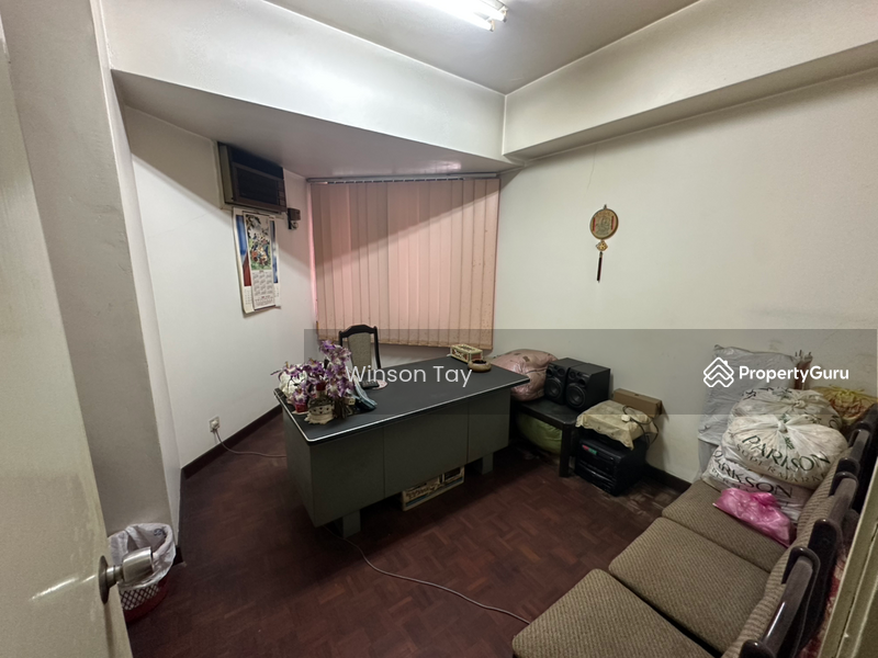 Untuk Dijual - Plaza Berjaya