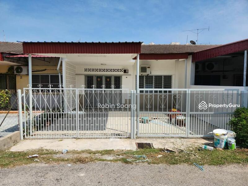 For Sale - Freehold 1 Storey Terrace house at Ujong Pasir