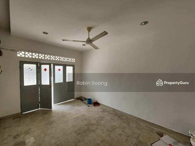 For Sale - Freehold 1 Storey Terrace house at Ujong Pasir