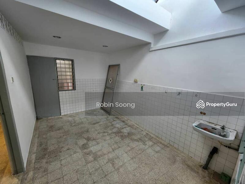 For Sale - Freehold 1 Storey Terrace house at Ujong Pasir