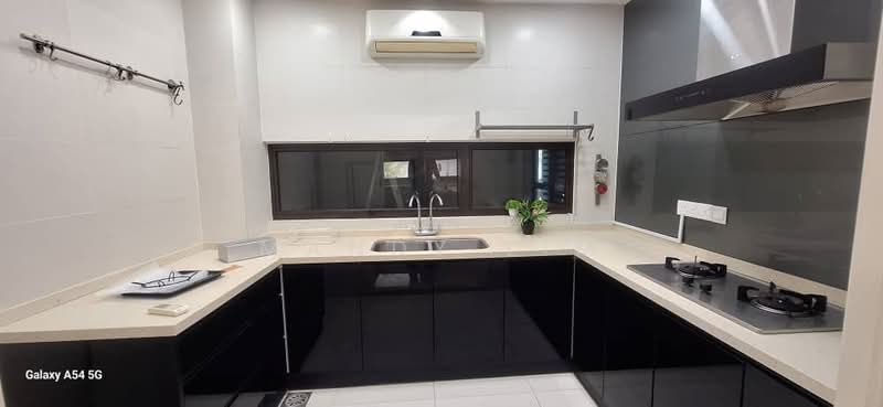 3-storey Terraced House for Rent in Cyberjaya (Selangor) - Mandy Lim - Kitchen - PropertyGuru.com.my